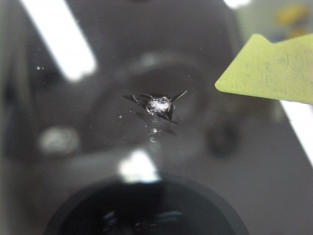 フロント ガラス 飛び石