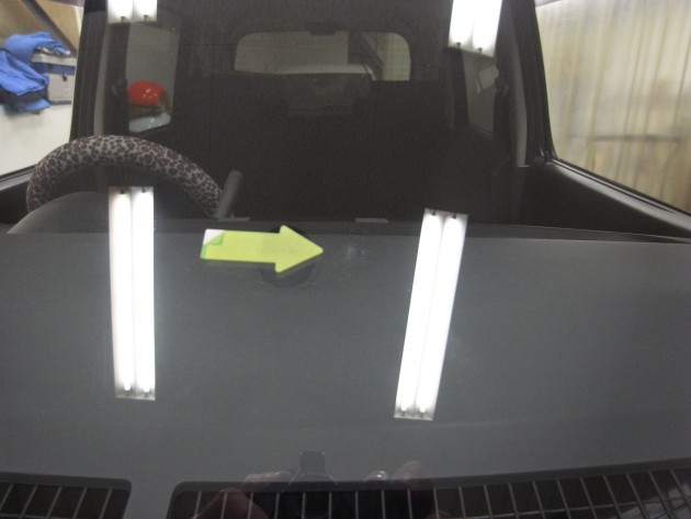 フロント ガラス リペア