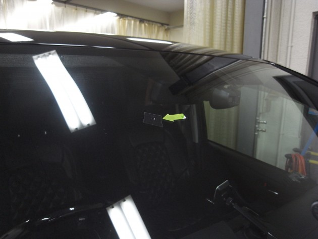 フロント ガラス 飛び石