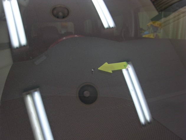 フロント ガラス 飛び石