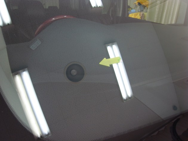 フロント ガラス リペア