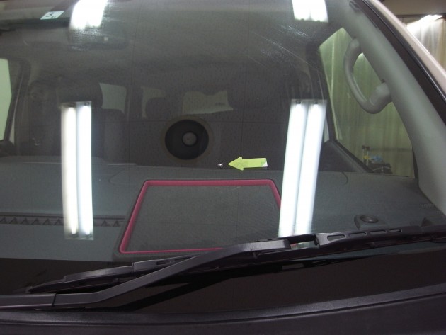 フロント ガラス 飛び石