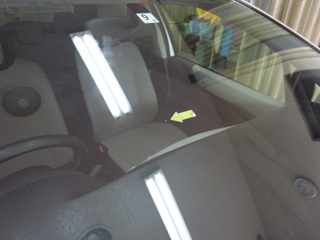 フロント ガラス 飛び石