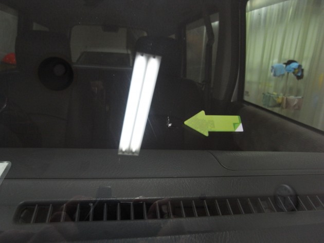 フロント ガラス 飛び石