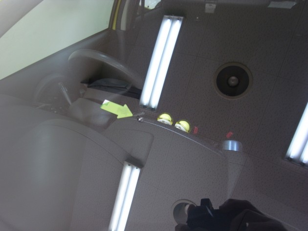 フロント ガラス 飛び石