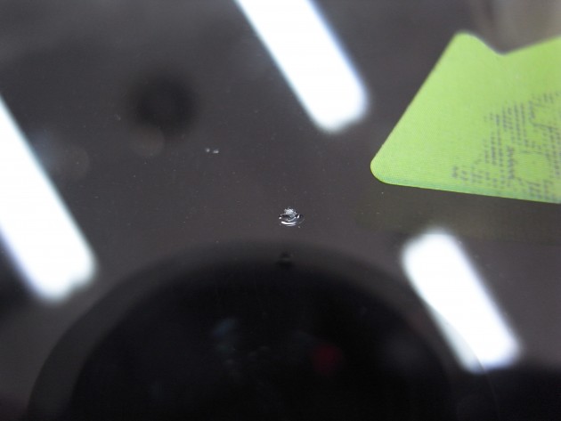 フロント ガラス 飛び石