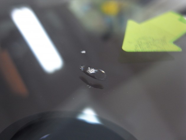 ウインドウ ガラス 飛び石 リペア