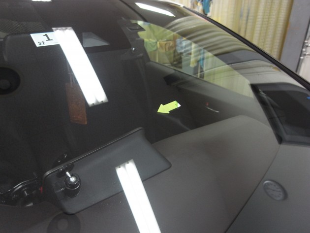 フロント ガラス 飛び石