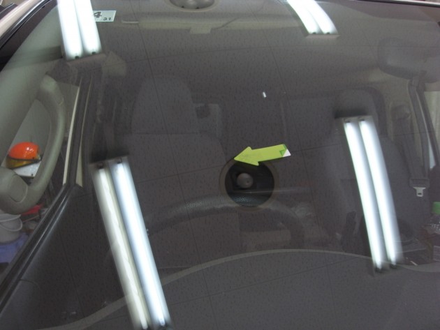 フロント ガラス 飛び石