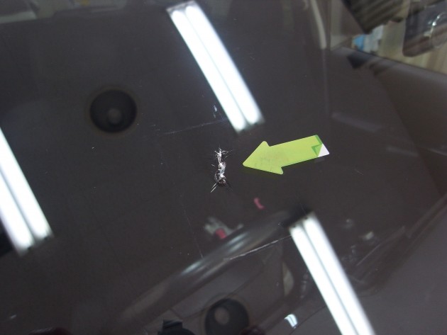 フロント ガラス リペア