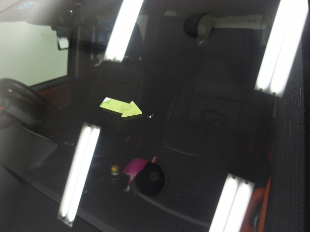 フロント ガラス 飛び石