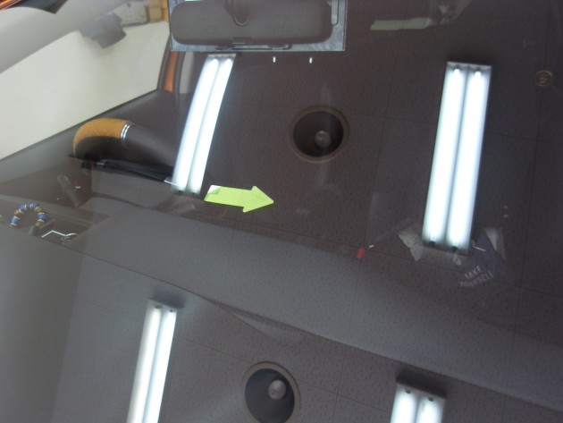 フロント ガラス チッピング