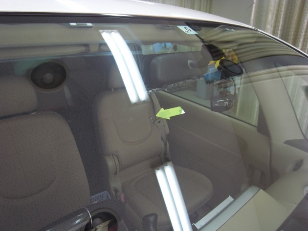 フロント ガラス 飛び石