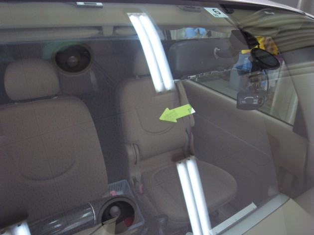 フロント ガラス リペア