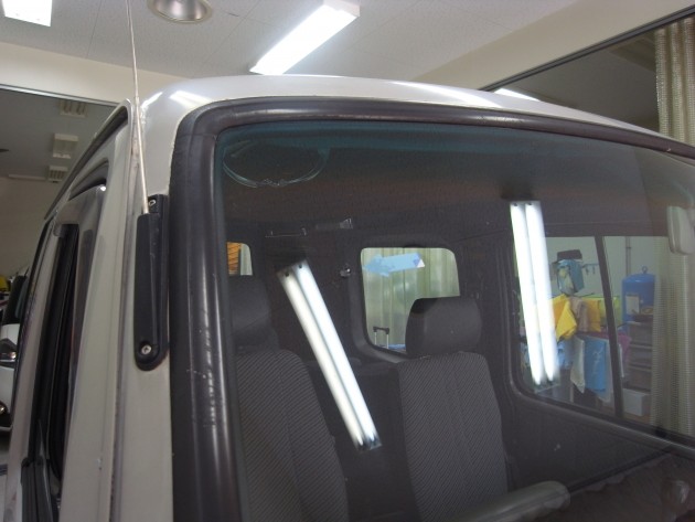 フロント ガラス 飛び石