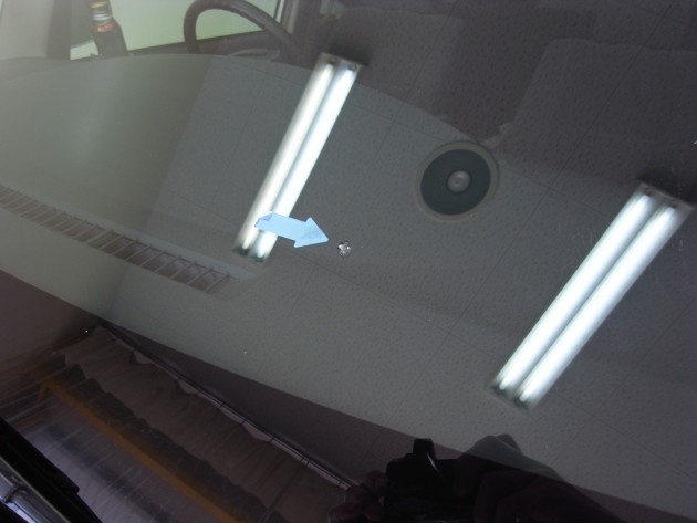 フロント ガラス 飛び石