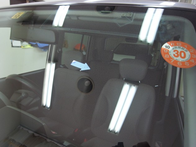 自動車ガラス 飛び石 修復