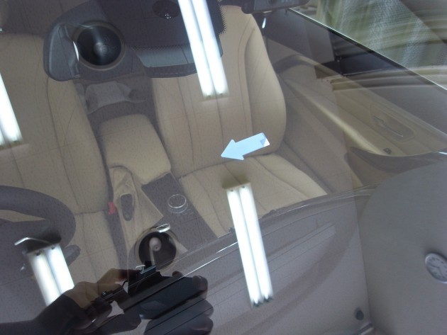 自動車ガラス 飛び石 補修