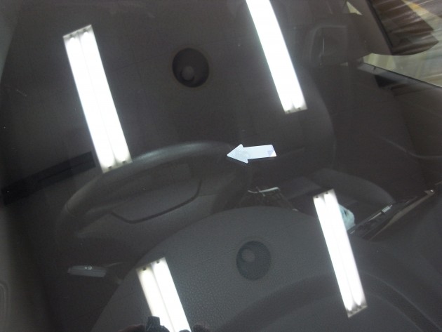 自動車ガラス 飛び石 修復