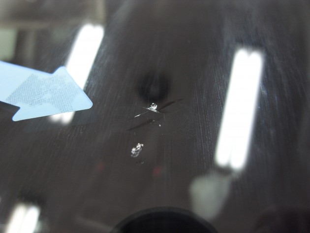 自動車ガラス 飛び石 修理