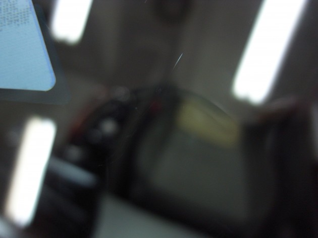 自動車ガラス 飛び石 ヒビ リペア