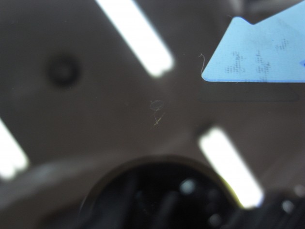 自動車ガラス 飛び石 補修