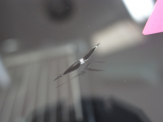 フロントガラス 飛び石