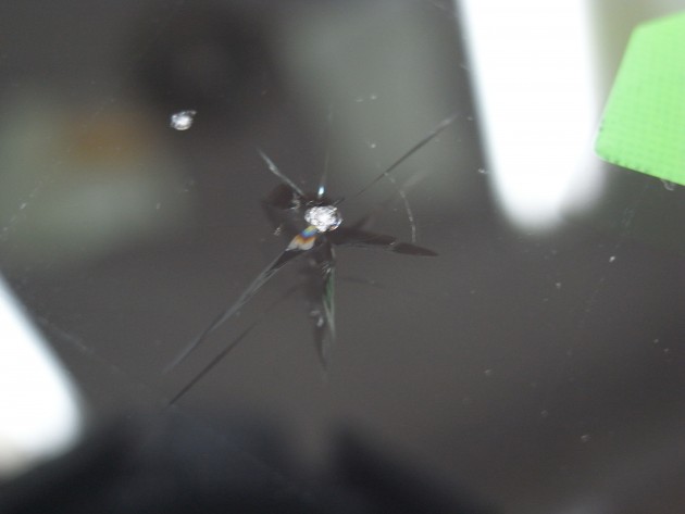 フロントガラス 飛び石