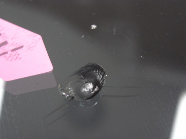 フロントガラス ヒビ