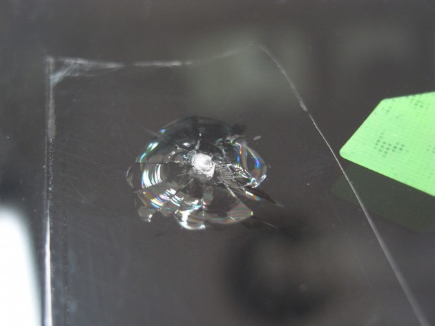 フロントガラス ヒビ