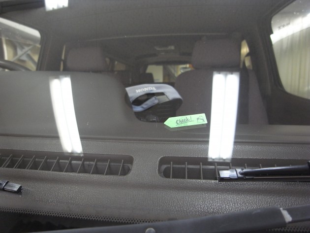 フロントガラス 飛び石 修理