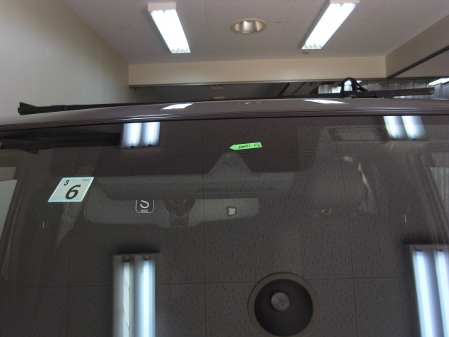 フロントガラス 飛び石 修理