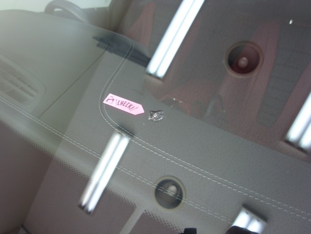 フロントガラス 飛び石