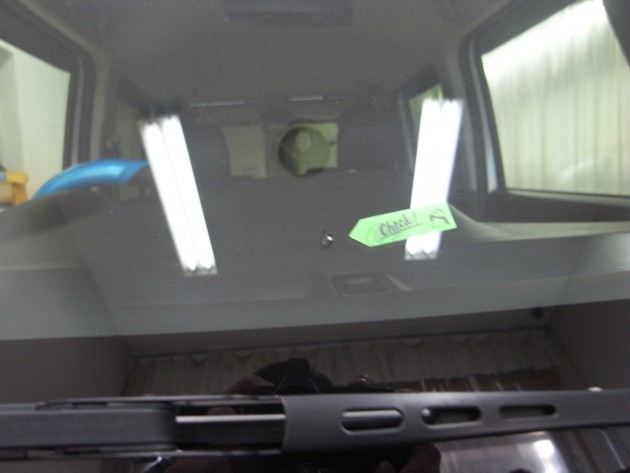 フロントガラス 飛び石 修理