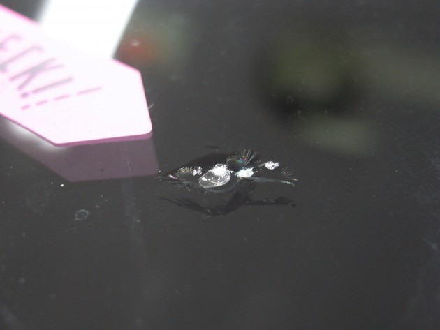 フロントガラス 飛び石 修理