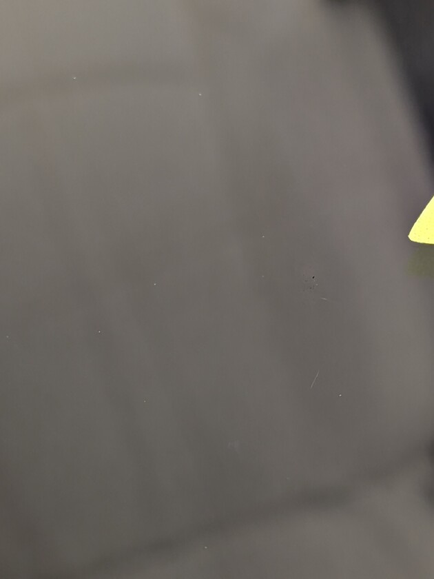 アルファード1.3cmのひび割れ