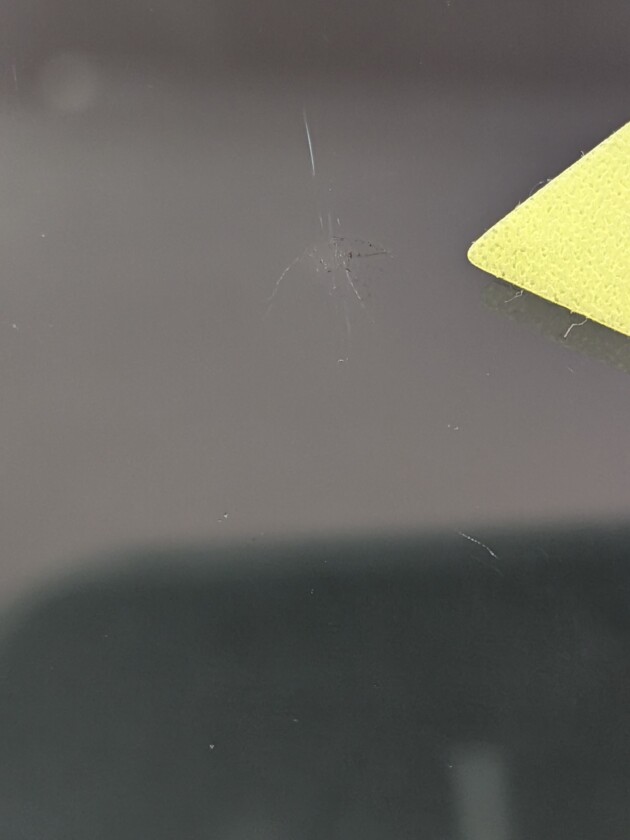 タントカスタム1.5cmのひび割れ