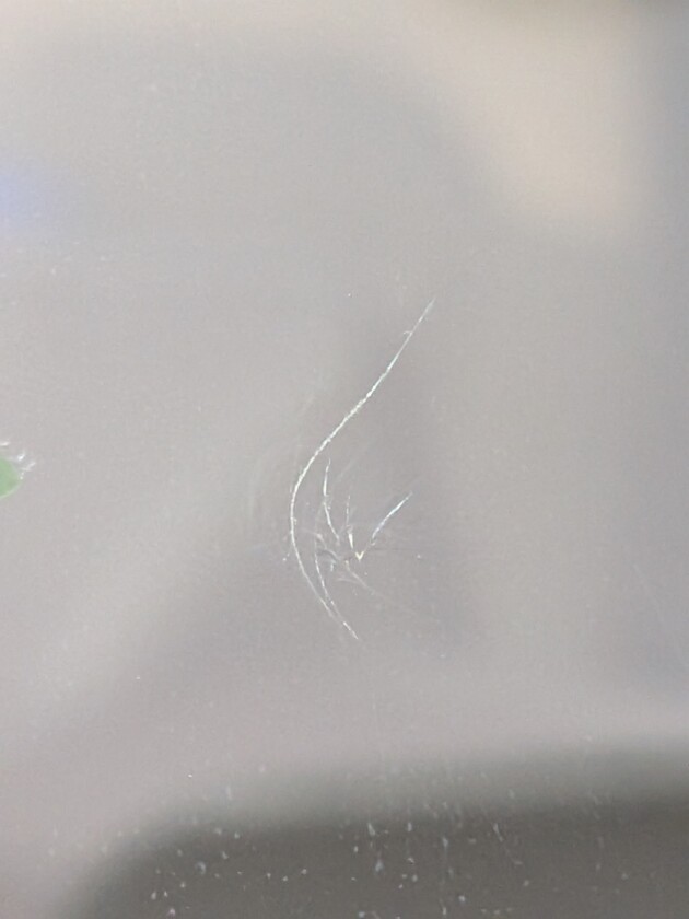 N-BOX2cmのひび割れ