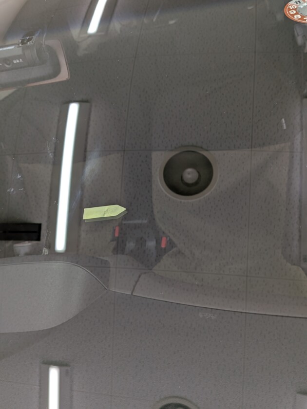 シャトル8mmのひび割れ