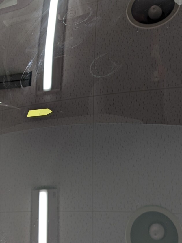 アルファード2.5cmのひび割れ