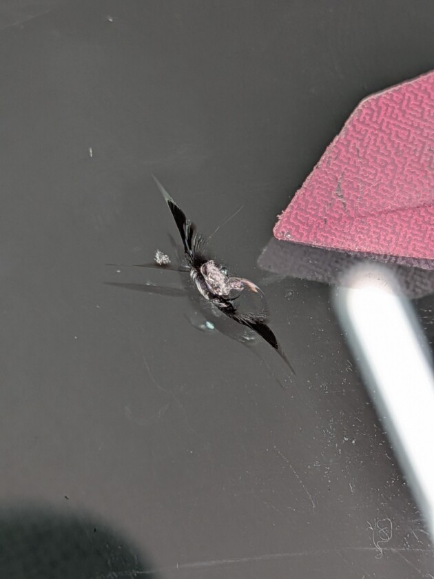 フリード1.5cmのひび割れ