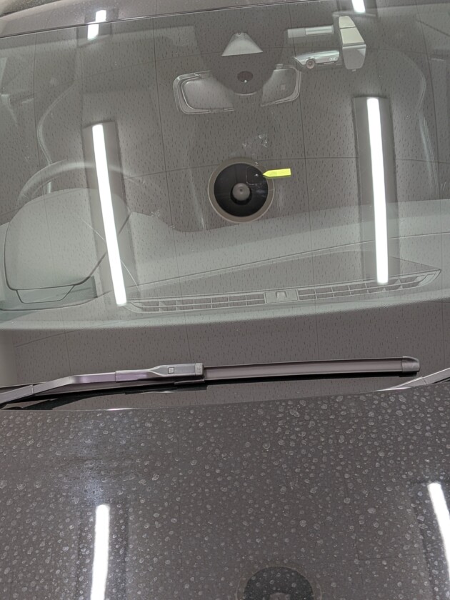 アウディTT1.1cmのひび割れ