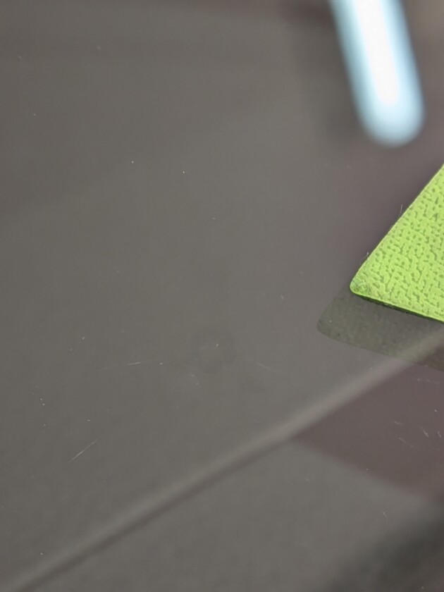 ハイゼットトラック1.7cmのひび割れ