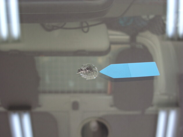 ダイハツハイゼット　フロントガラス　修理