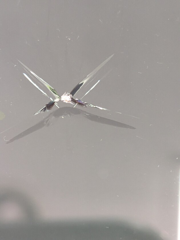 フリード2cmのひび割れ