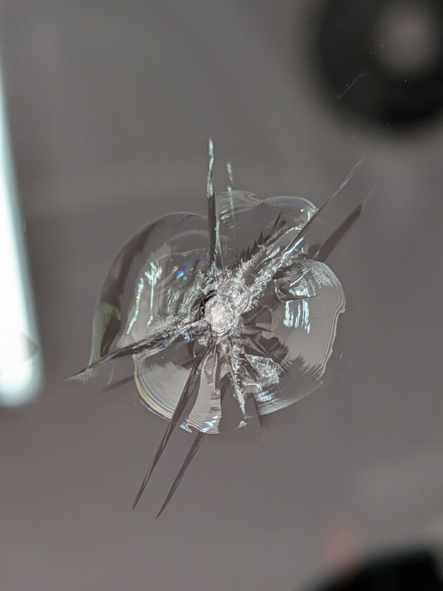 BMWX1ウインドリペア2.5cmのひび割れ