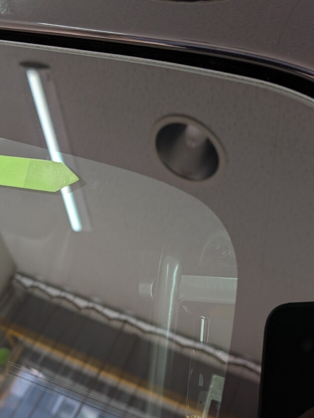 ジープラングラー1.8cmのひび割れ