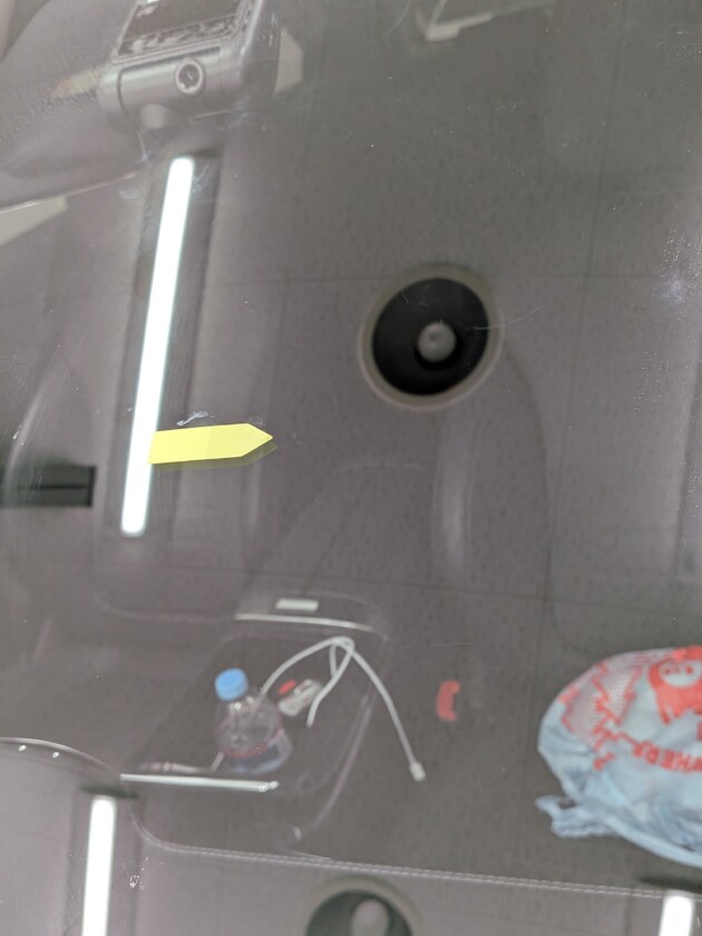 C220d1.9cmのひび割れ