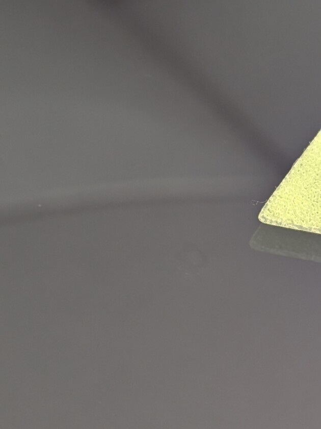 ヤリスクロスひび割れとチッピング