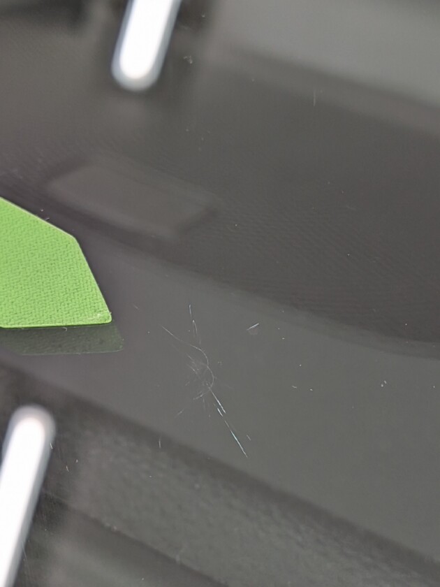 ZR-V1.6cmのひび割れ